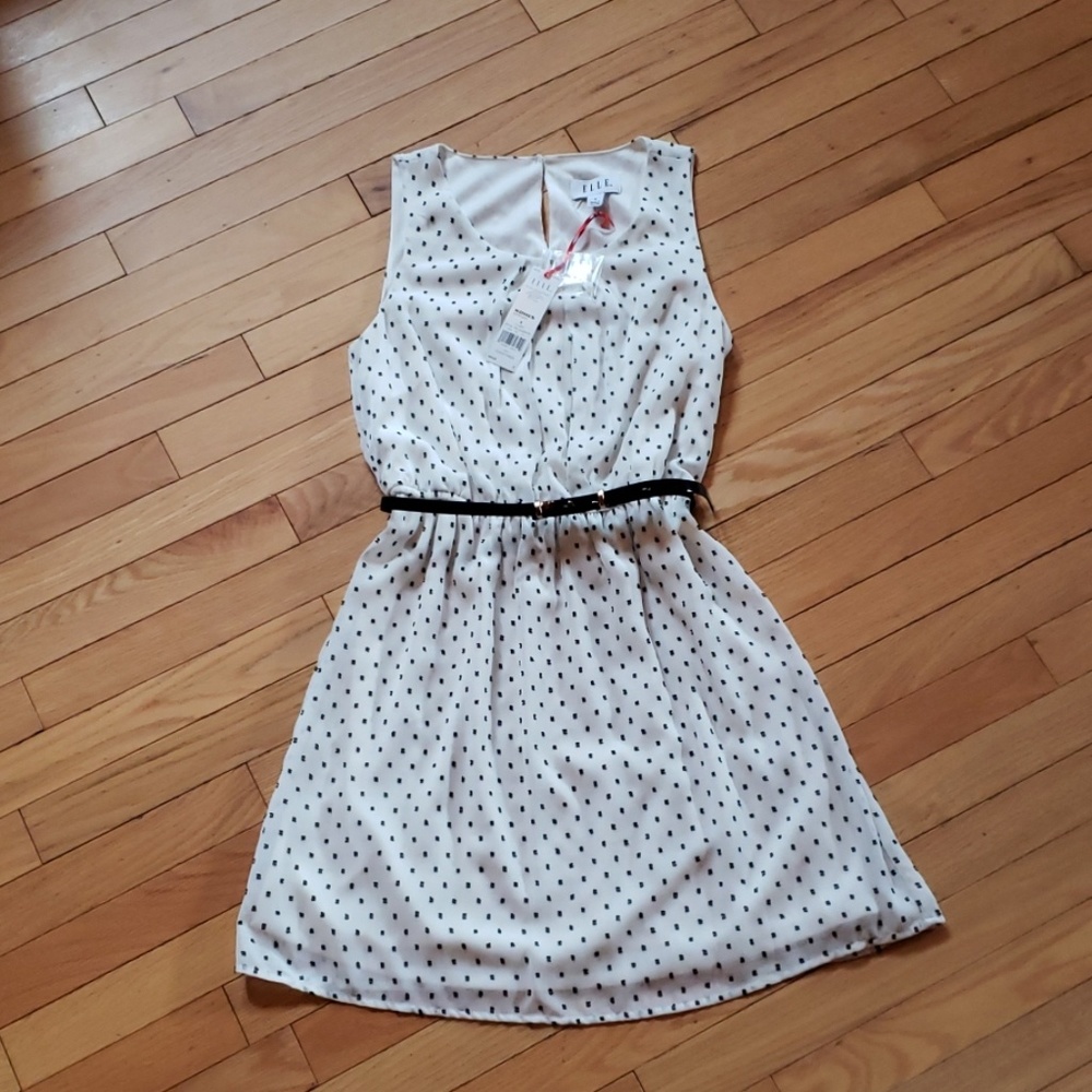 Nwt ❤ size 4 dress